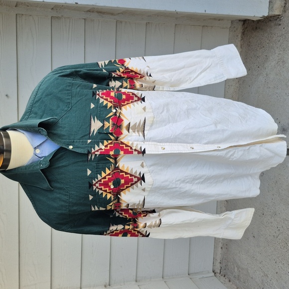 Wrangler Other - WRANGLER Brush Poplin Green White Snap Aztec Pattern Mens‎ L Western Shirt RARE
